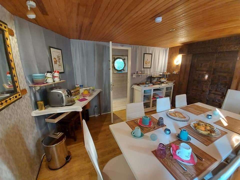 Peniche Ino Lefkothea II Chambre D'Hotes Dole Luaran gambar